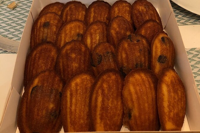 2-Hour Foodie Tour with 10 Tastings in Aix-en-Provence - Pace, Timing, and the 6:00 pm Advantage
