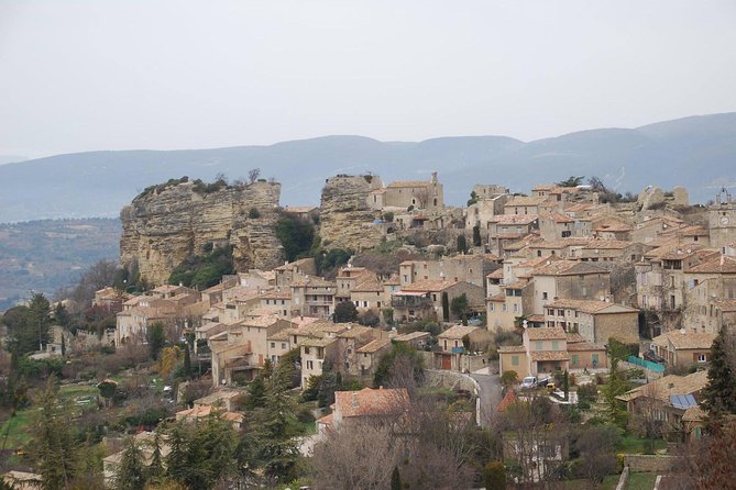 A Day in Provence Small Group Tour from Marseille - Châteauneuf-du-Pape Wine Country: Tasting With Terroir Talk