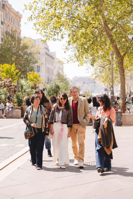 Aix-en-Provence: Food Tour - Charcuterie and cheese with wine: a stop that does the job right