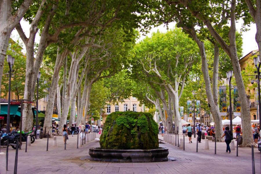 Aix-en-Provence: Half-Day Shore Excursion Tour - From Marseille pickup to Aix streets: how the ride affects your day