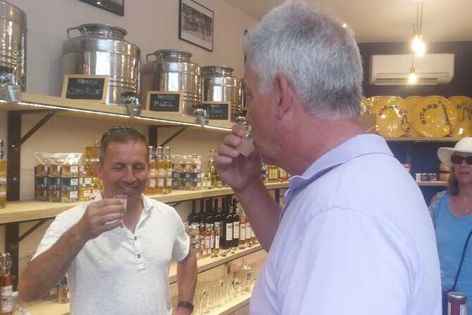 Aix-en-Provence Walking Food and Culture Tour - 3 hour private tour - Wine and food included: what you actually get on the walk
