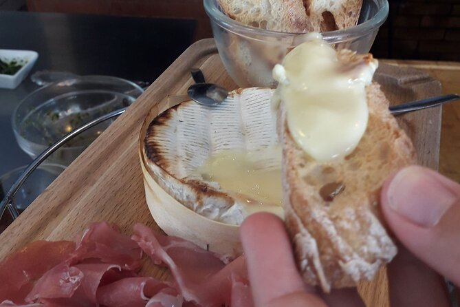 All Inclusive Food & History Tour of Marseille with Local Guide - What You’ll Eat: Panisse, Pastis, Rosé, Cheese, Calissons, and Sweets