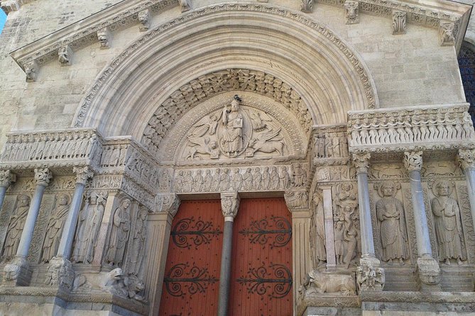 Arles, Les Baux and Saint Remy de Provence from Marseille - How the guide’s story + your free time works in practice