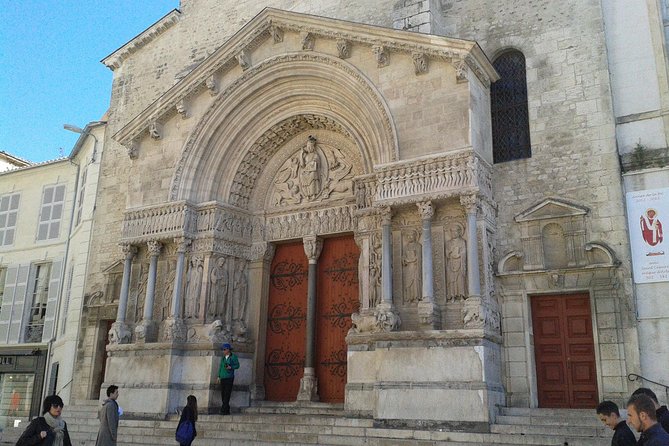 Arles, Les Baux & Saint-Remy de Provence from Aix - Saint-Remy Wednesday Market: A Good Pace for Slower Wandering