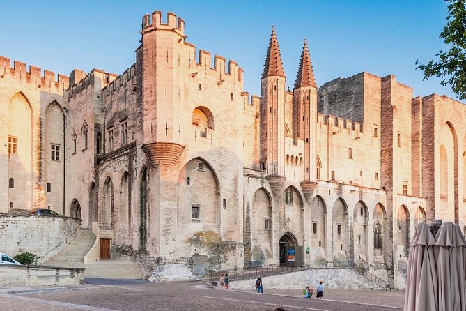 Avignon, Les Baux, St Remy and Arles from MARSEILLE - Avignon and the Popes’ Palace: Medieval Drama in Plain Sight