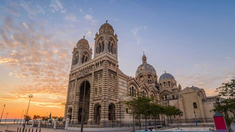 Best of Marseille: Private Walking Tour with a Local - Starting at Vieux-Port: your fast way to get oriented