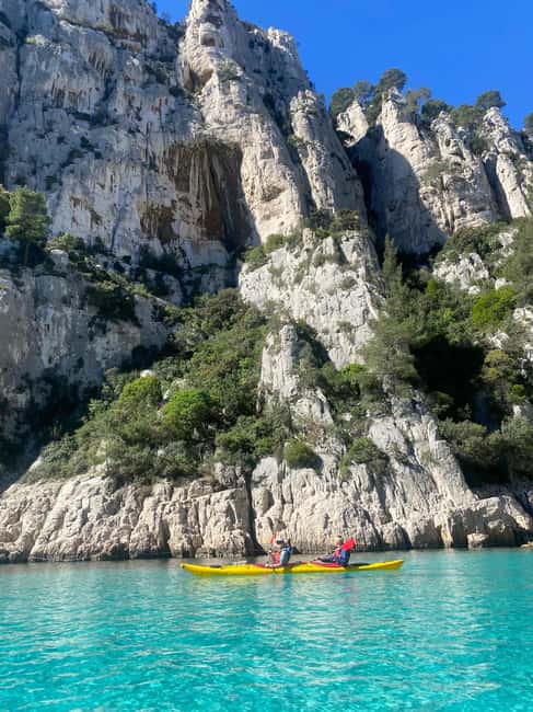 Cassis: Calanques National Park Sea Kayaking Tour - Calanque d’En-Vau: cliffs, lunch, and swim-ready breaks