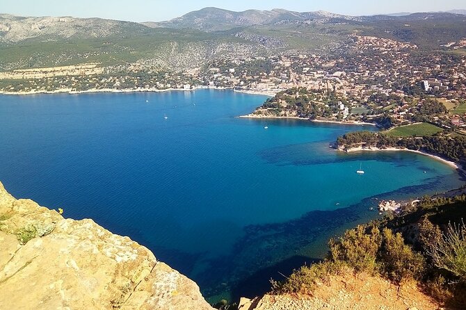 Cassis & Luberon from Aix-en-Provence - Cassis Morning: harbor time, market days, and the Calanques option