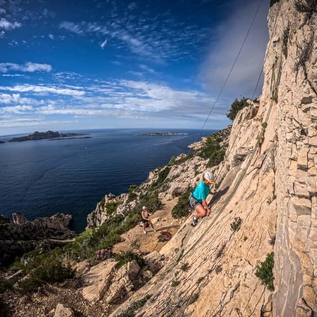 Climbing Discovery Session in the Calanques near Marseille - The Calanques setting: cliffs, sea views, and Mistral-proof planning