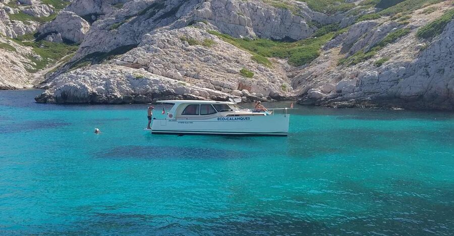 Cruise, Coffee and Swimming in the Calanques of Frioul - Why This Frioul Morning Feels Like a Real Reset