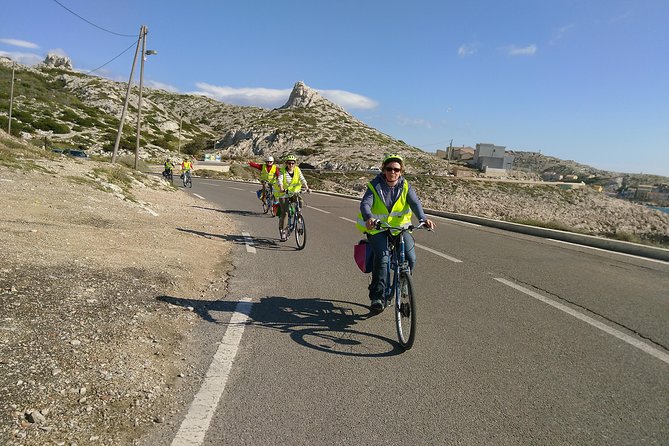 Electric Bike Tour to the Calanques from Marseille - Les Goudes break and beach time: a small village pause