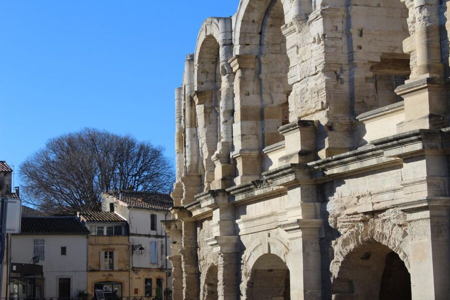 From Aix-en-Provence: Arles, Les Baux, & Saint-Rémy Full-Day - Timing, lunch, and how to handle the long day