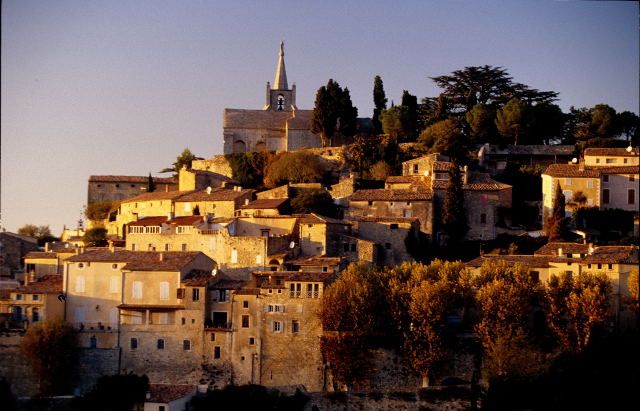 From Aix-en-Provence: Luberon Hilltop Villages Half-Day Tour - Meeting in Aix: The simple start and comfortable minibus ride