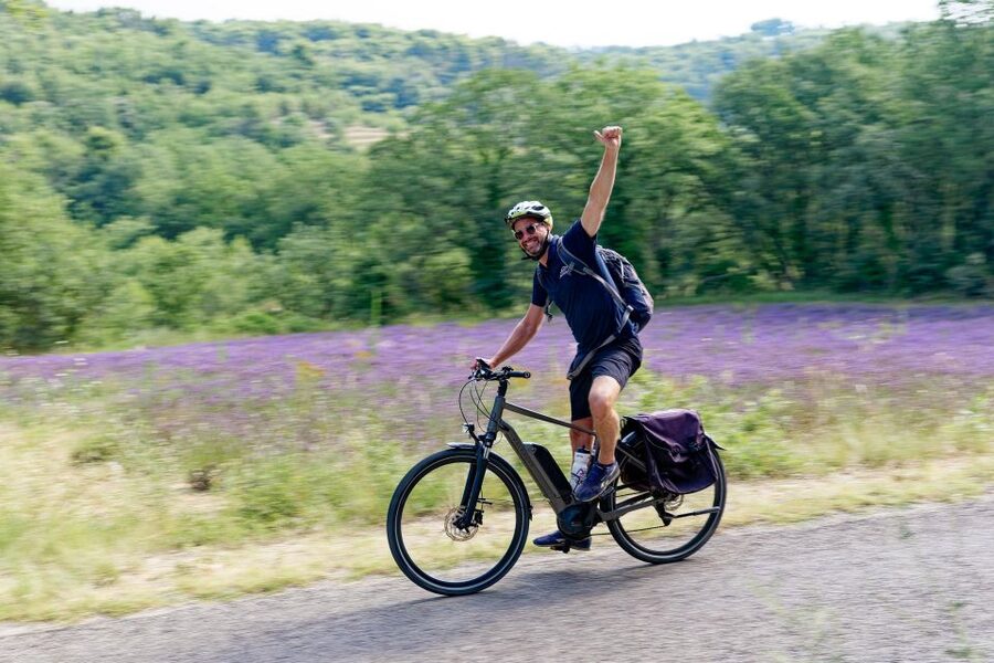 From Aix-en-Provence: Luberon Region E-Bike Full-Day tour - Group Size, Guide Style, and Comfort Details That Matter