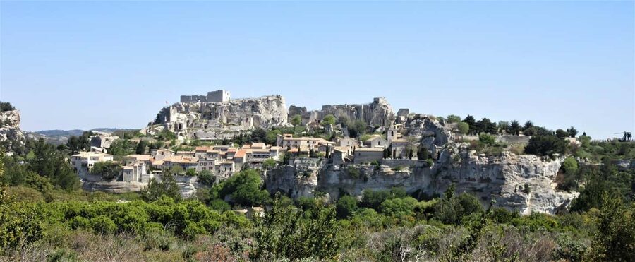 From Aix-en-Provence: Provence Region Tour with Wine Tasting - Starting in Aix-en-Provence: the day is set up for flow