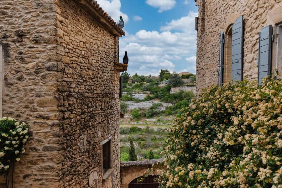 From Aix-en-Provence: Wine & Luberon Villages Full-day Tour - Roussillon ochre cliffs: the color stop you’ll remember