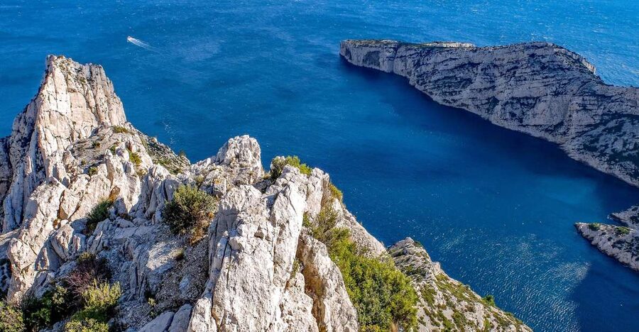 From Marseille: Calanques National Park Guided Hike - Why the Calanques feel different from a normal hike