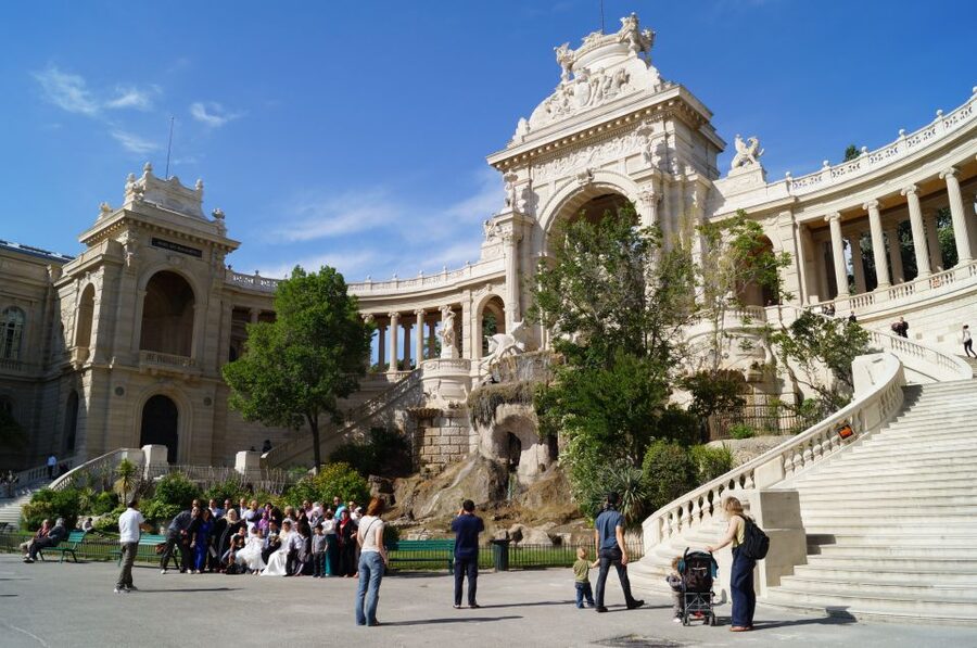 From Marseille: Customizable Private Day Tour of Provence - Hilltop Villages, Ochres, and Lavender Timing in the Luberon