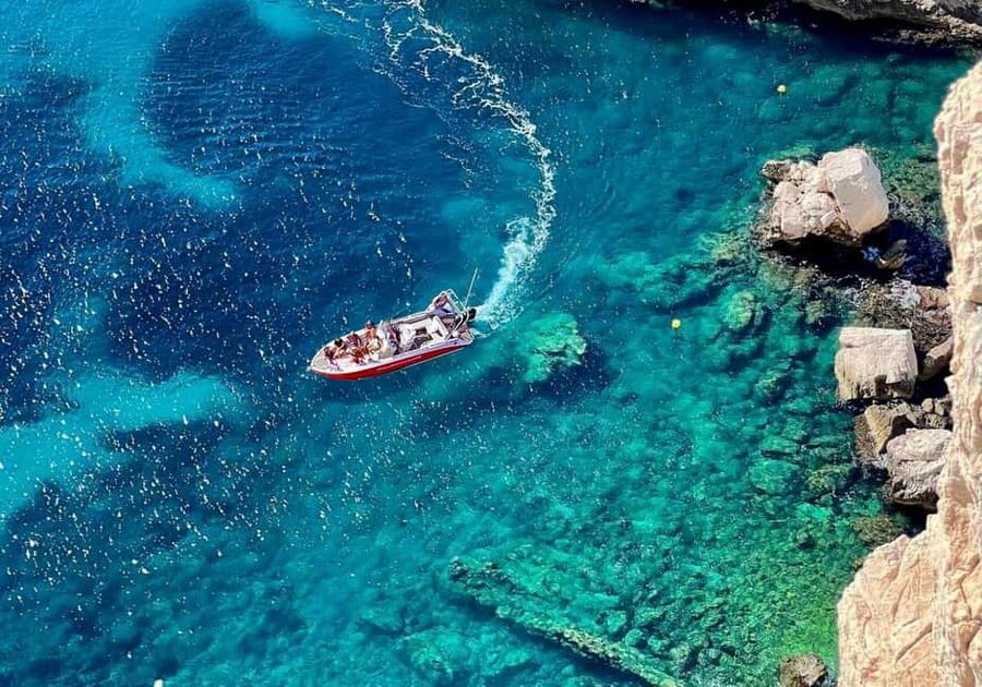 From Marseille: Iconic Calanques Boat Tour with Swimming - Snorkeling gear, wetsuits, and what you’re actually swimming over