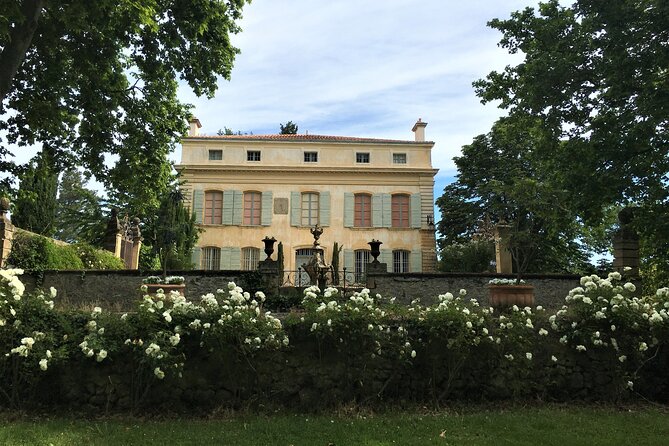 Full day Wine Tour around Luberon from Aix en Provence - Lourmarin lunch time: 1h30 in a village worth slowing down for