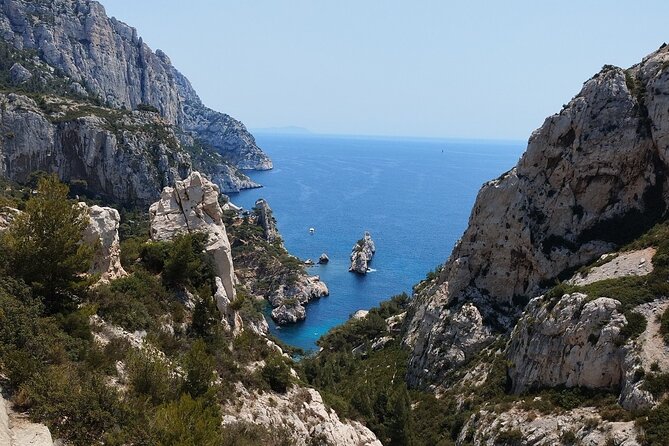 Guided hike in the Calanques National Park - Meeting point: Finding Luminy and what to do before you start