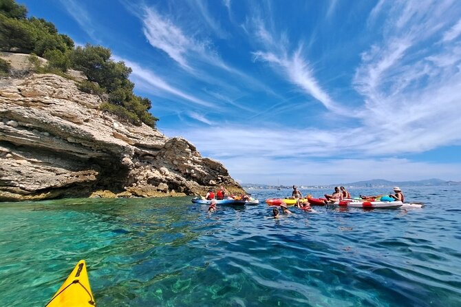 Guided kayak excursion in creeks - What to bring: your sun- and water-proof packing list