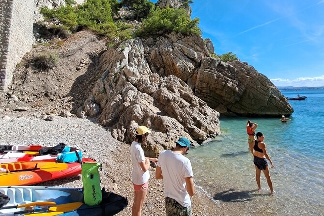 Guided kayak excursion in creeks - Logistics in Marseille: getting to the Estaque meeting point without stress