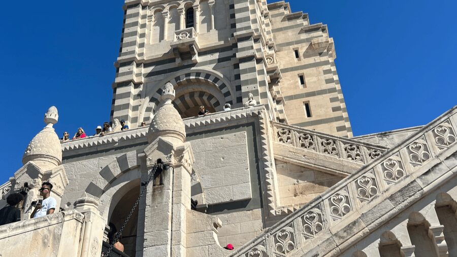 Guided tour in the heart of Marseille! - Notre-Dame de la Garde first: the view that makes Marseille click