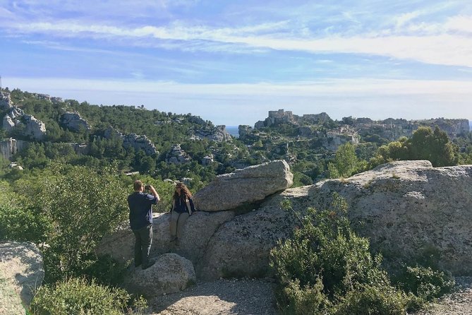 History and Van Gogh in Provence from AIX-EN-PROVENCE - Les Baux-de-Provence: clifftop medieval views and quick shopping time