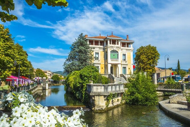Luberon Villages Day Trip from Aix en Provence - Price and what you’re really buying (not just the headline number)