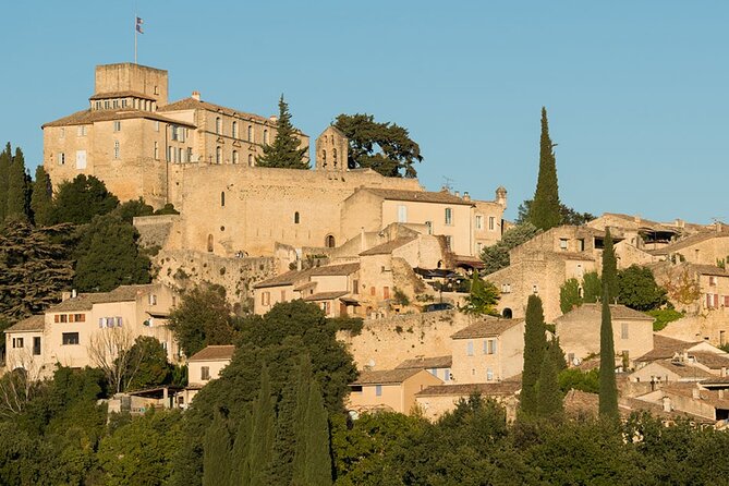 Luberon Villages Day Trip from Aix en Provence - Starting in Aix at 9:00 and staying connected all day