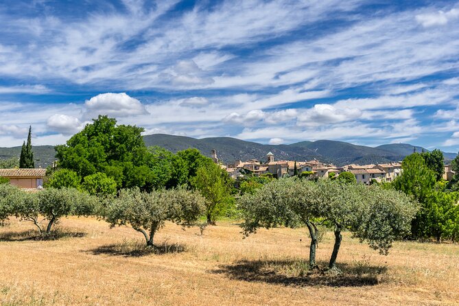 Luberon Villages Full Day Trip From Aix - Roussillon and the Provencal Colorado: the ochre path is the star