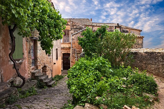 Luberon Villages Full Day Trip From Aix - Should you book this Luberon villages full day trip from Aix?