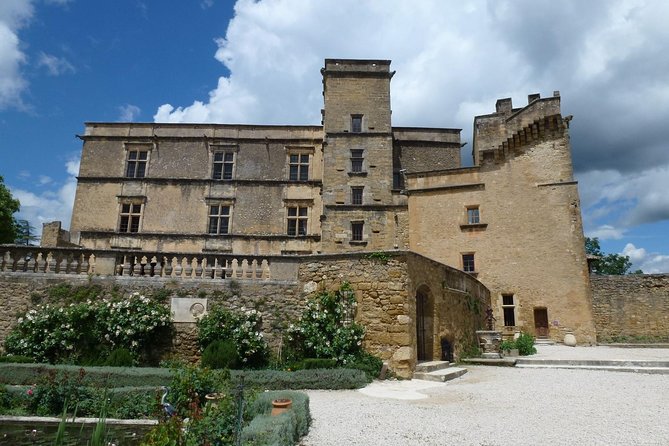 Market & Perched Villages of the Luberon Day Trip from Marseille - Lourmarin on Friday: A Charming Village With Room to Browse
