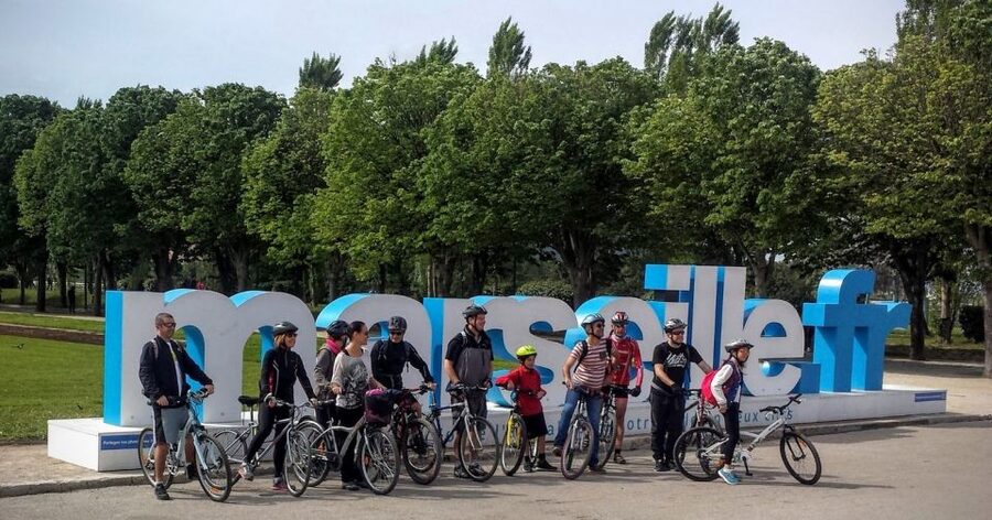Marseille and Calanques ebike tour full day - Lunch: picnic freedom or a restaurant reset