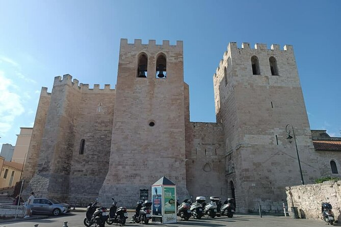 Marseille and Cassis Private Full-Day Tour - Aix-en-Provence to Marseille: a coastal start with real context