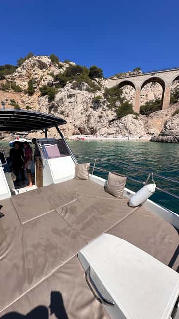 Marseille: Boat Tour to the Calanques of the Blue Coast - The Skipper Factor: Small-Group Care You Can Actually Feel