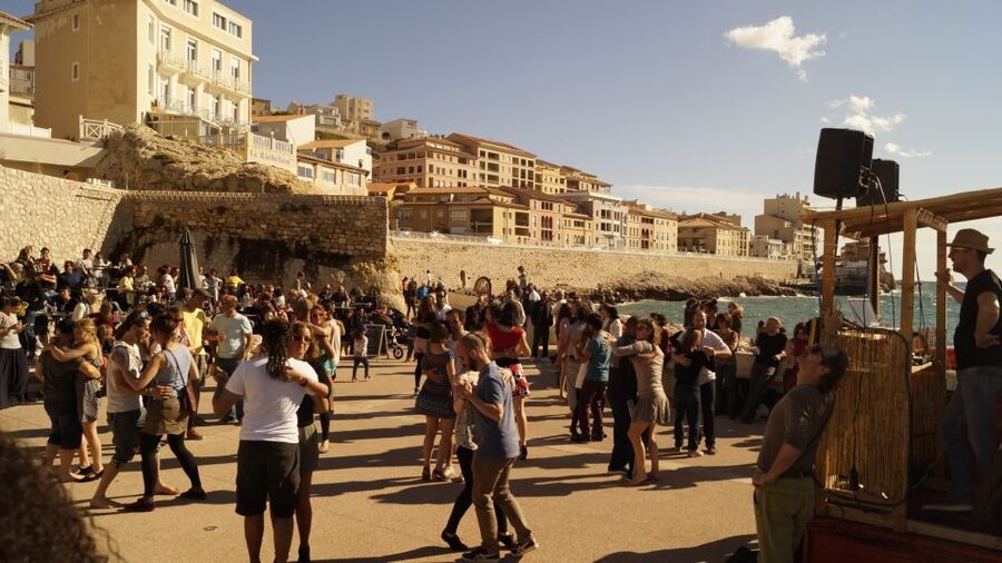 Marseille: Bookbinding experience in the Vieux Port - FAQ