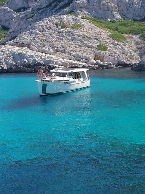 Marseille: Calanques National Park Boat Trip with Swimming - The boat and group size: comfortable on quiet water, snug in waves