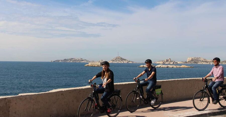 Marseille: E-bike Virtual Guided Tour - Calanques National Park inlets: coastal scenery with a different feel