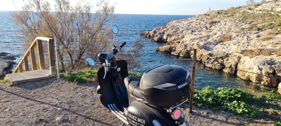 Marseille: Electric Motorcycle Rental with Smartphone Guide - Price and value: what $81 gets you and when it’s worth it