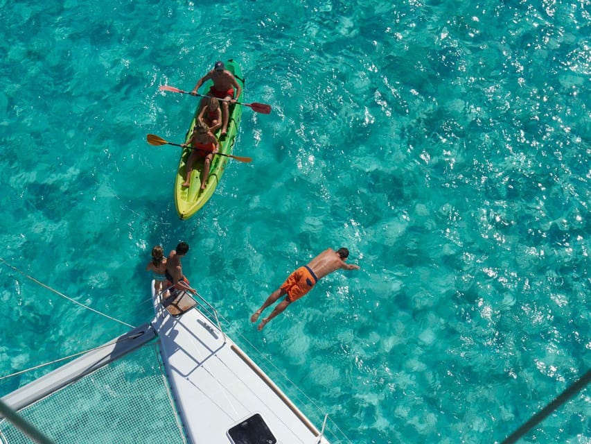 Marseille: Frioul Archipelago Catamaran Cruise with Lunch - Swim stop time: how to make the most of the clear-water break