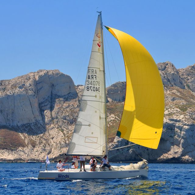 Marseille: Frioul Calanques Sailing Trip - Small group energy: why groups of 8 feel different