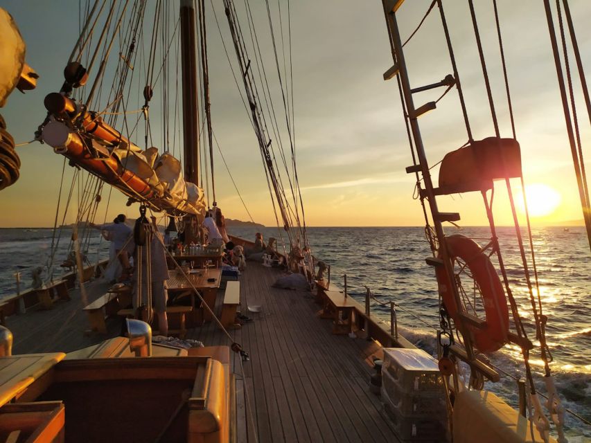 Marseille: Frioul Islands Sunset Cruise with Cocktail Dinner - Should you book this Frioul sunset sailing dinner cruise?
