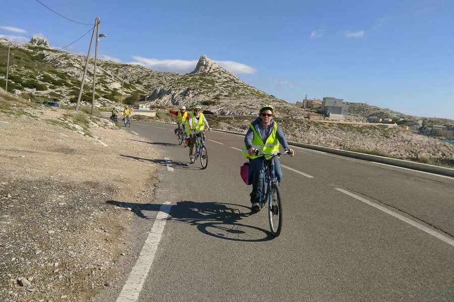 Marseille: Full-Day Guided E-Bike Coast & Calanques Tour - Marseille to the Calanques by e-bike: why this day works