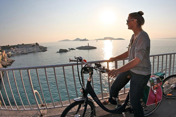 Marseille Grand E-Bike Tour : "le tour du Fada" - Corniche Kennedy and the seaside village moments