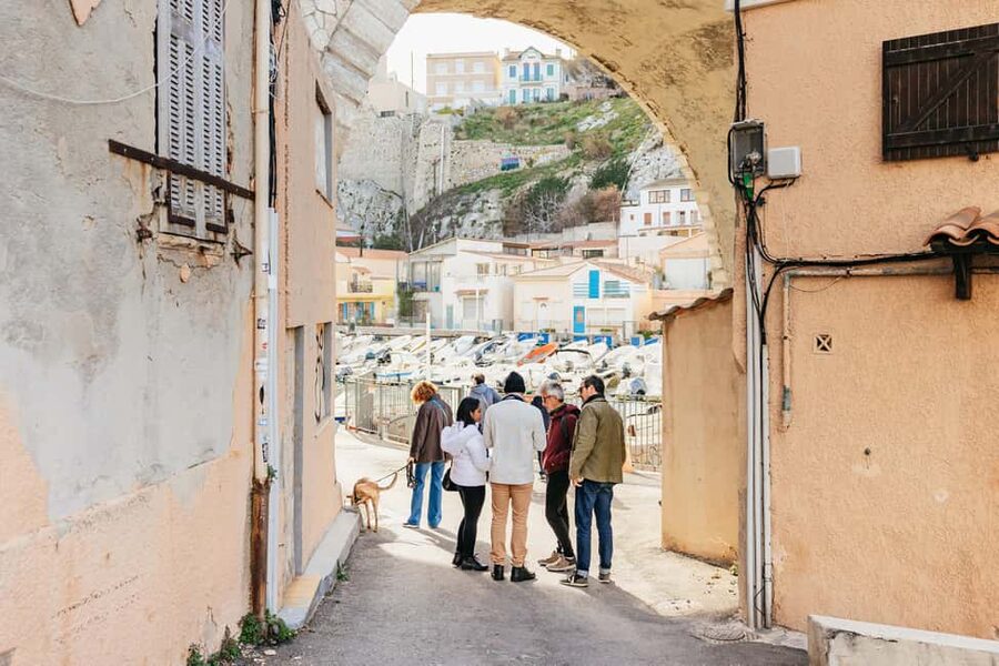 Marseille: Guided Off-the-Beaten-Path Neighborhood Walk - Vallon des Auffes to Prophet’s Beach: the coast route with side-road calm