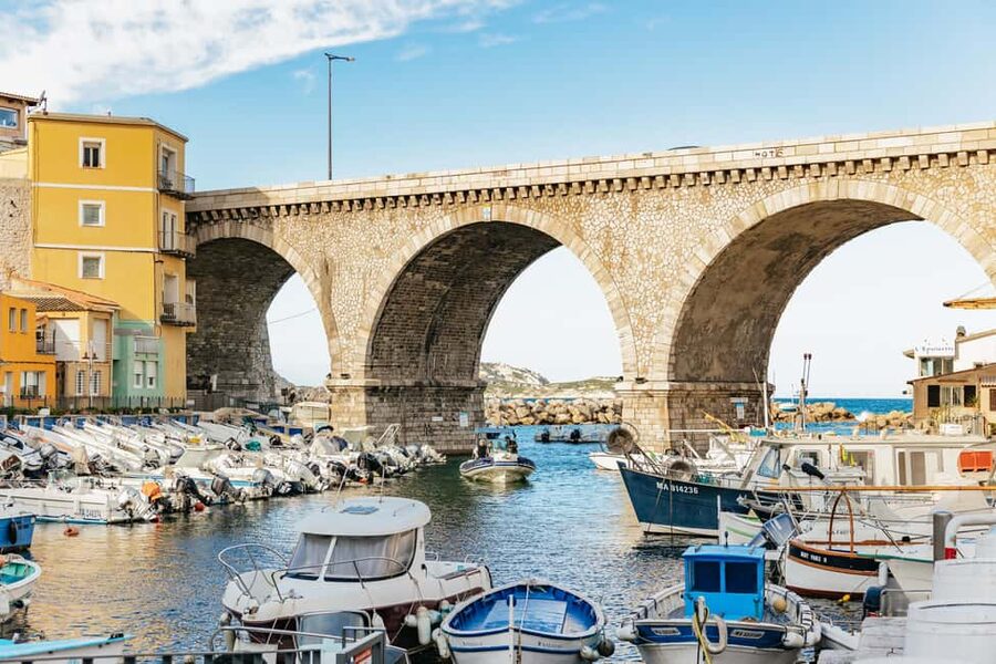 Marseille: Guided Off-the-Beaten-Path Neighborhood Walk - Break time at Vallon de la Fausse Monnaie or Parc Valmer