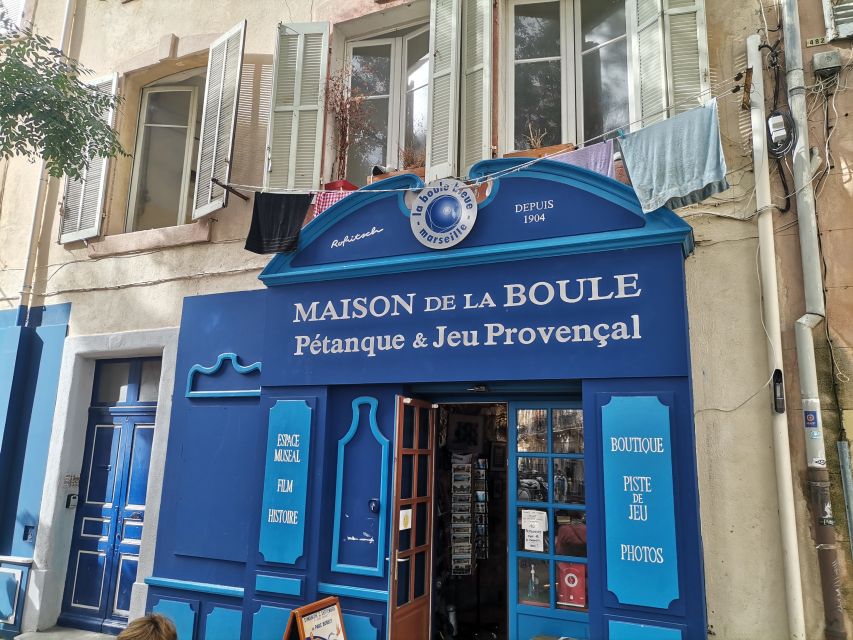 Marseille: Guided Pétanque Game with Local Aperitif - Who should book this, and who might not love it