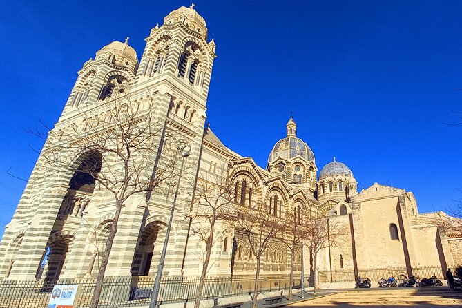 Marseille Guided Tour for 2.5 Hours with a Bilingual Local Guide - Cathedrale de la Major: Neo-Byzantine scale and quick context